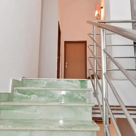 度假居 Sime Vacation House Polaca