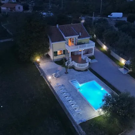 Ferienhaus Sime Vacation House Polaca