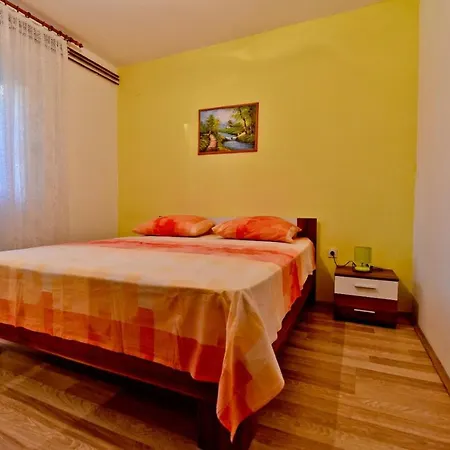 Holiday home Sime Vacation House Polaca